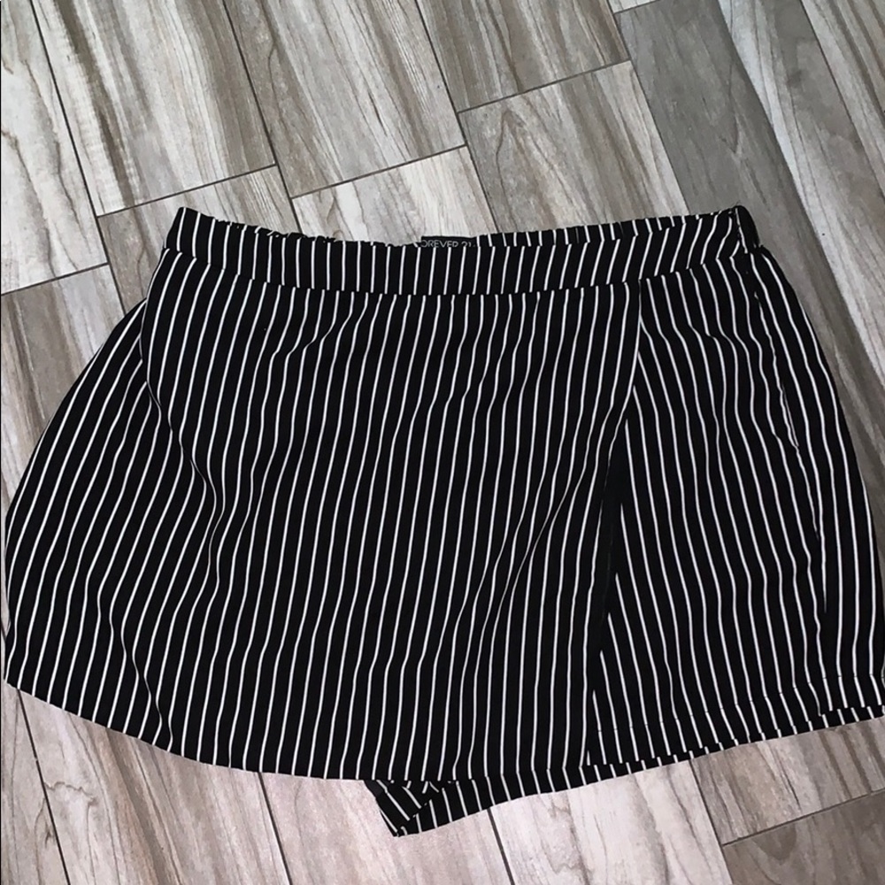 skort